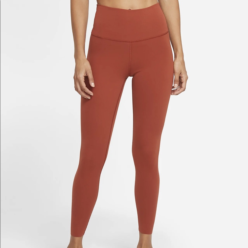 Nike Yoga Luxe 7/8 Infinalon Leggings